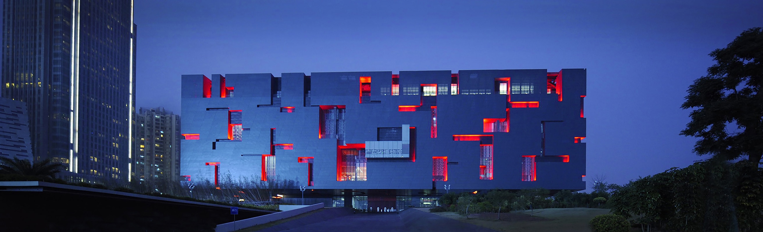 Adam Bruzzone Photography