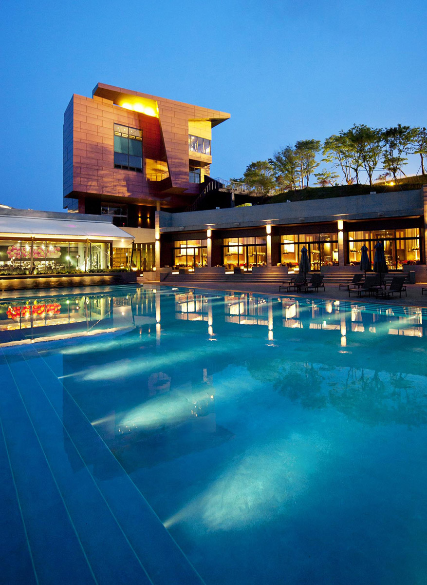 Adam Bruzzone Photography